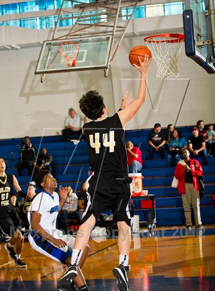 Thumbnail 2 in Galena Park vs Chavez (Houston) (McDonald's Texas Invitational) photogallery.