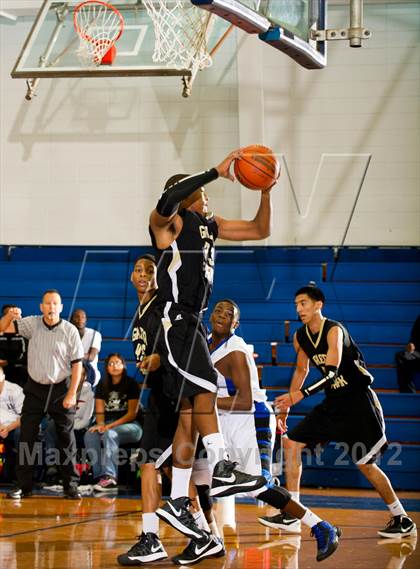 Thumbnail 3 in Galena Park vs Chavez (Houston) (McDonald's Texas Invitational) photogallery.