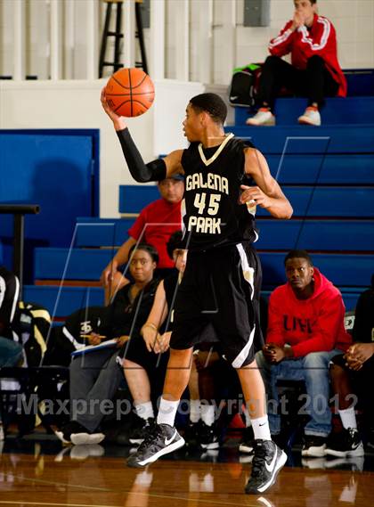 Thumbnail 2 in Galena Park vs Chavez (Houston) (McDonald's Texas Invitational) photogallery.