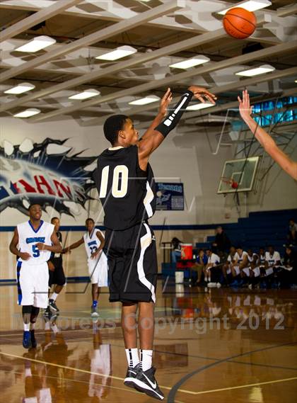 Thumbnail 3 in Galena Park vs Chavez (Houston) (McDonald's Texas Invitational) photogallery.