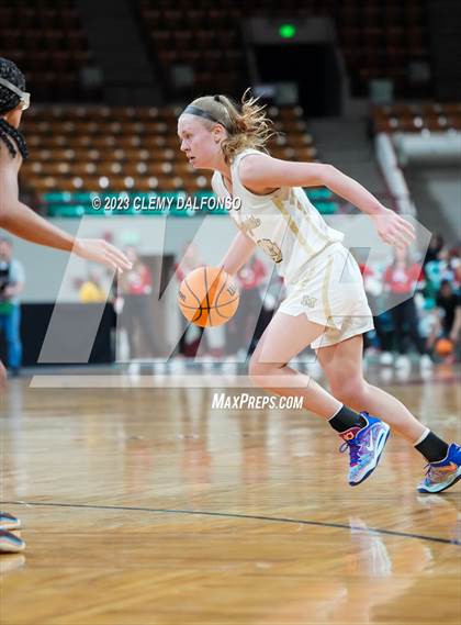 Thumbnail 3 in Monarch vs Regis Jesuit (CHSAA Girls 6A Great 8) photogallery.