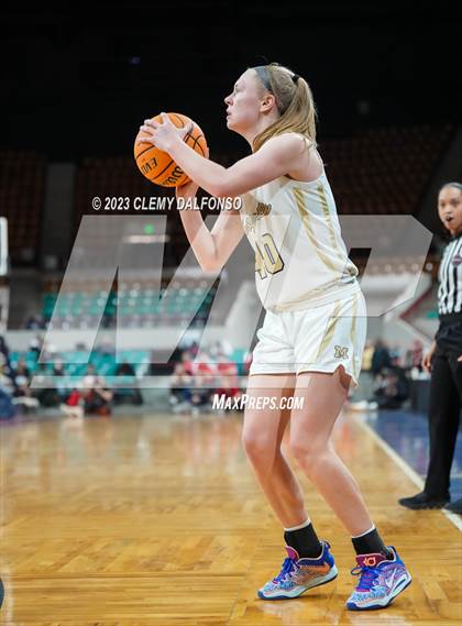 Thumbnail 3 in Monarch vs Regis Jesuit (CHSAA Girls 6A Great 8) photogallery.