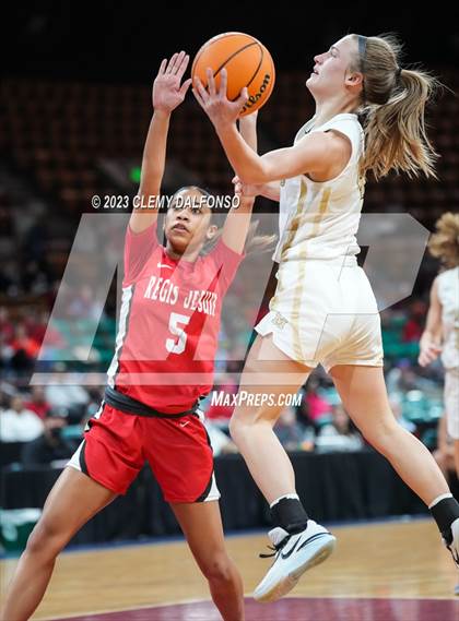 Thumbnail 3 in Monarch vs Regis Jesuit (CHSAA Girls 6A Great 8) photogallery.