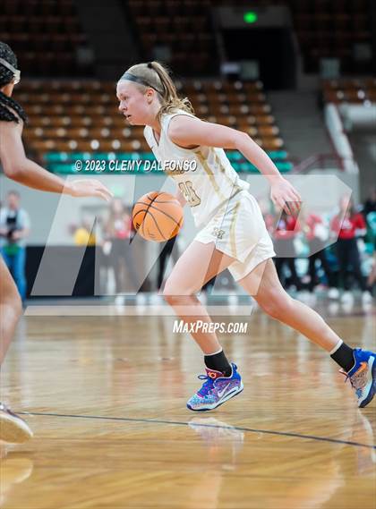 Thumbnail 1 in Monarch vs Regis Jesuit (CHSAA Girls 6A Great 8) photogallery.
