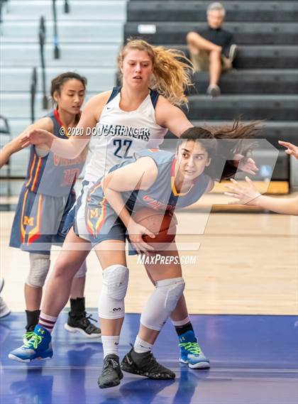 Thumbnail 3 in Aptos vs. Mills (CIF-CCS Division 3 Championship) photogallery.