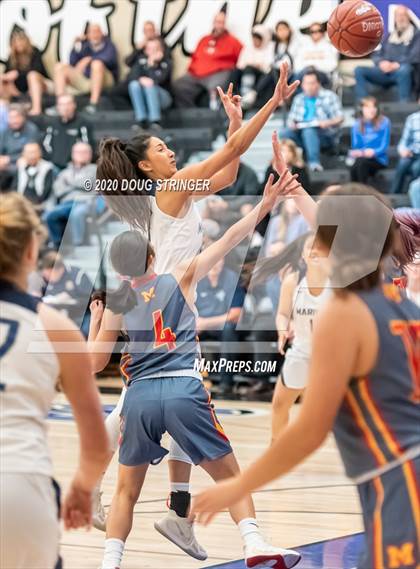 Thumbnail 2 in Aptos vs. Mills (CIF-CCS Division 3 Championship) photogallery.