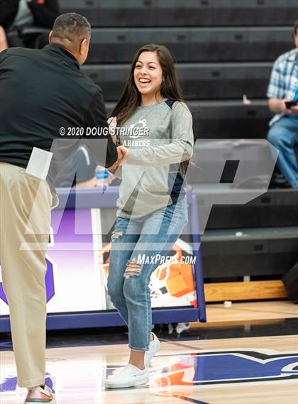 Thumbnail 2 in Aptos vs. Mills (CIF-CCS Division 3 Championship) photogallery.