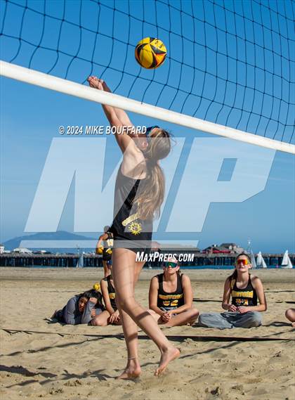 Thumbnail 2 in Ventura @ Santa Barbara photogallery.
