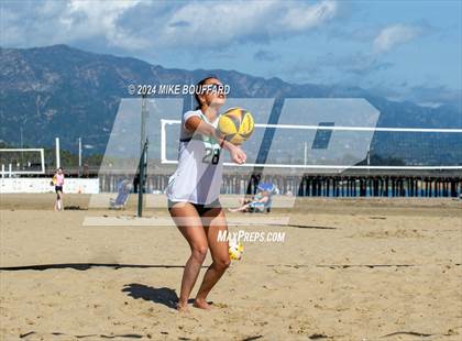 Thumbnail 3 in Ventura @ Santa Barbara photogallery.