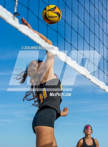 Thumbnail 3 in Ventura @ Santa Barbara photogallery.