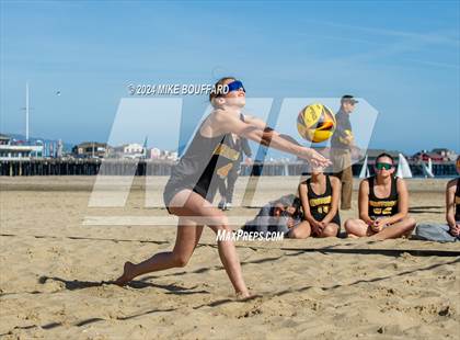 Thumbnail 3 in Ventura @ Santa Barbara photogallery.