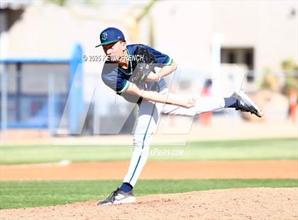Thumbnail 3 in Quartz Hill vs. New Trier (Coach Bob Invitational) photogallery.