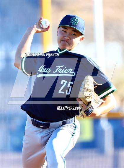 Thumbnail 3 in Quartz Hill vs. New Trier (Coach Bob Invitational) photogallery.