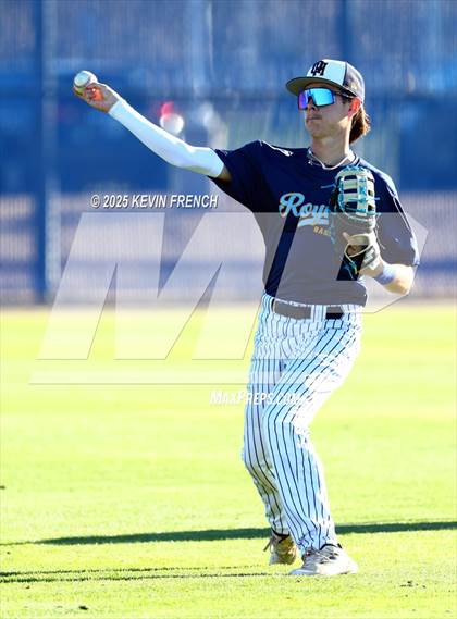 Thumbnail 2 in Quartz Hill vs. New Trier (Coach Bob Invitational) photogallery.