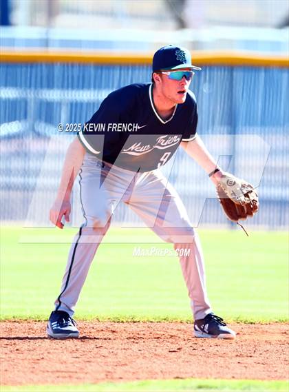 Thumbnail 2 in Quartz Hill vs. New Trier (Coach Bob Invitational) photogallery.