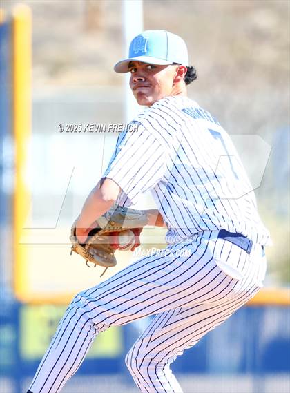 Thumbnail 3 in Quartz Hill vs. New Trier (Coach Bob Invitational) photogallery.
