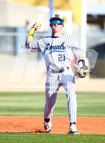 Thumbnail 2 in Quartz Hill vs. New Trier (Coach Bob Invitational) photogallery.