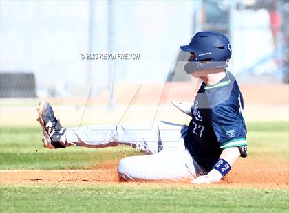 Thumbnail 1 in Quartz Hill vs. New Trier (Coach Bob Invitational) photogallery.