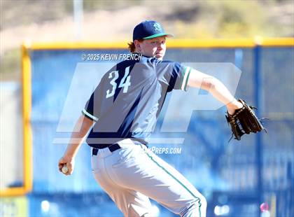 Thumbnail 2 in Quartz Hill vs. New Trier (Coach Bob Invitational) photogallery.