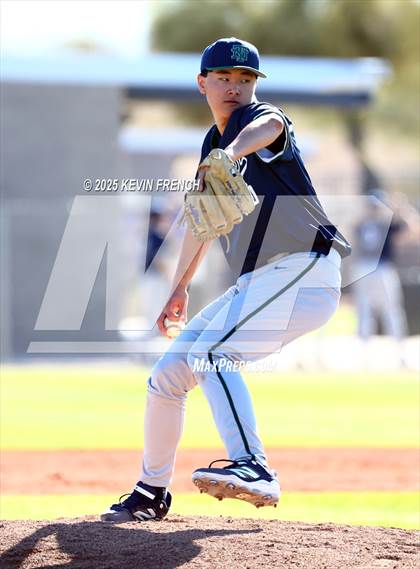 Thumbnail 3 in Quartz Hill vs. New Trier (Coach Bob Invitational) photogallery.