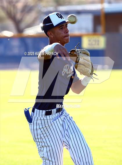 Thumbnail 3 in Quartz Hill vs. New Trier (Coach Bob Invitational) photogallery.