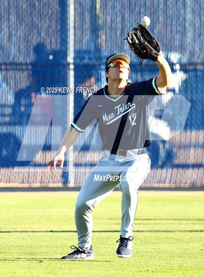 Thumbnail 1 in Quartz Hill vs. New Trier (Coach Bob Invitational) photogallery.