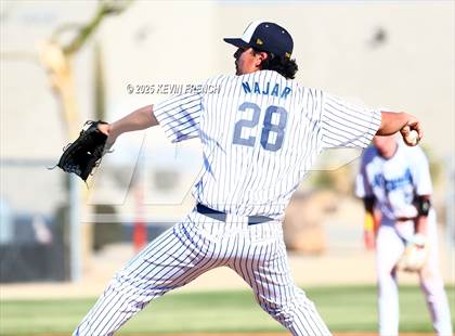 Thumbnail 3 in Quartz Hill vs. New Trier (Coach Bob Invitational) photogallery.