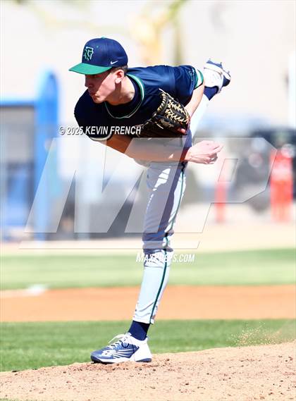Thumbnail 1 in Quartz Hill vs. New Trier (Coach Bob Invitational) photogallery.