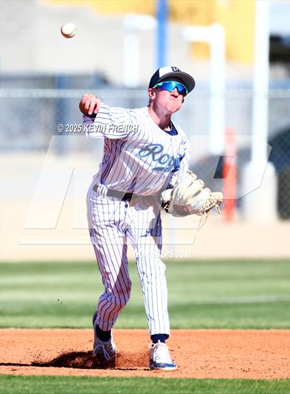 Thumbnail 3 in Quartz Hill vs. New Trier (Coach Bob Invitational) photogallery.