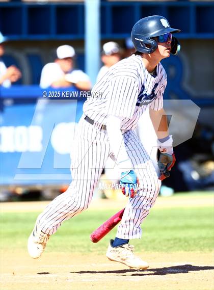 Thumbnail 2 in Quartz Hill vs. New Trier (Coach Bob Invitational) photogallery.