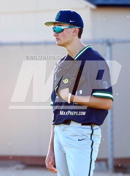 Thumbnail 3 in Quartz Hill vs. New Trier (Coach Bob Invitational) photogallery.