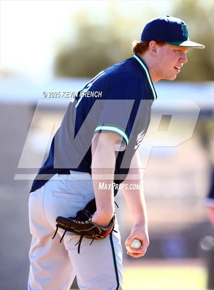 Thumbnail 3 in Quartz Hill vs. New Trier (Coach Bob Invitational) photogallery.