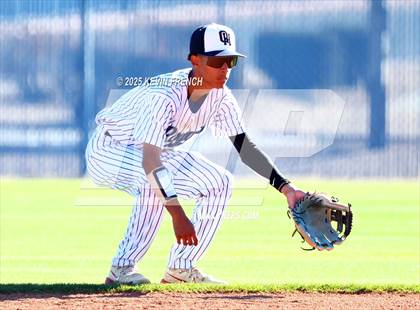 Thumbnail 2 in Quartz Hill vs. New Trier (Coach Bob Invitational) photogallery.