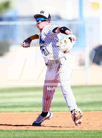 Thumbnail 3 in Quartz Hill vs. New Trier (Coach Bob Invitational) photogallery.