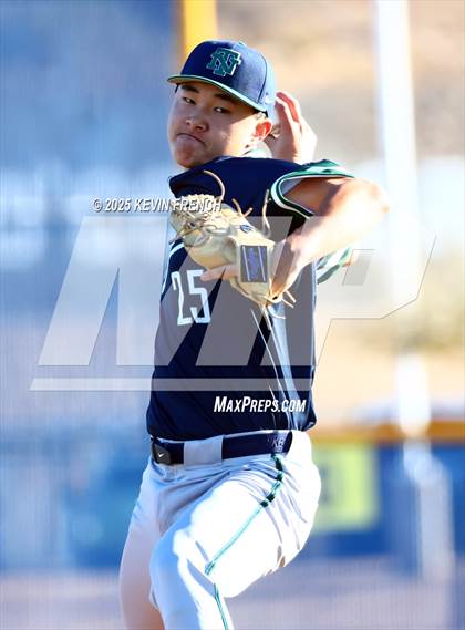 Thumbnail 2 in Quartz Hill vs. New Trier (Coach Bob Invitational) photogallery.