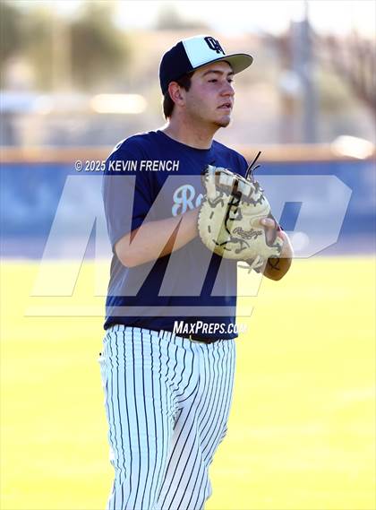 Thumbnail 2 in Quartz Hill vs. New Trier (Coach Bob Invitational) photogallery.