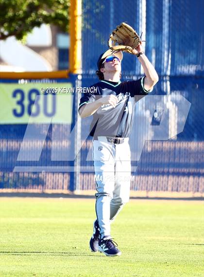 Thumbnail 2 in Quartz Hill vs. New Trier (Coach Bob Invitational) photogallery.