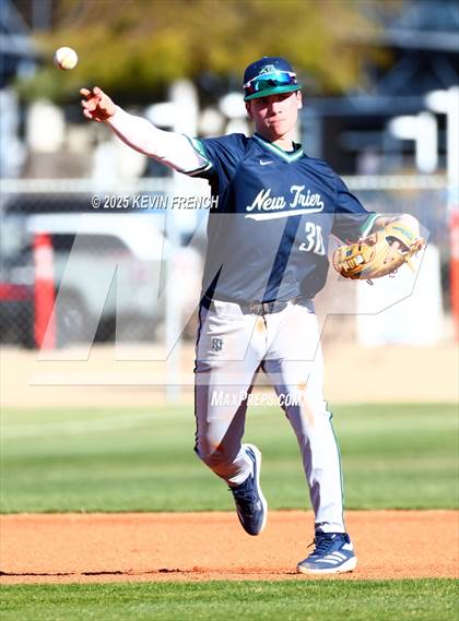 Thumbnail 2 in Quartz Hill vs. New Trier (Coach Bob Invitational) photogallery.