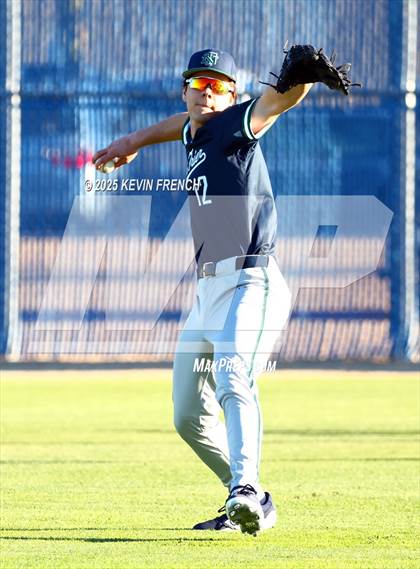 Thumbnail 3 in Quartz Hill vs. New Trier (Coach Bob Invitational) photogallery.