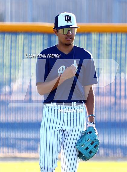 Thumbnail 3 in Quartz Hill vs. New Trier (Coach Bob Invitational) photogallery.