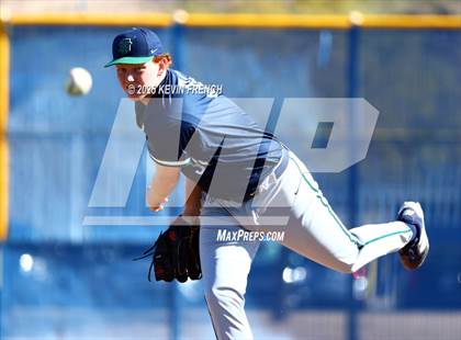 Thumbnail 2 in Quartz Hill vs. New Trier (Coach Bob Invitational) photogallery.