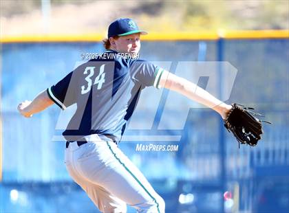Thumbnail 3 in Quartz Hill vs. New Trier (Coach Bob Invitational) photogallery.