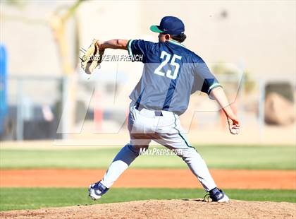 Thumbnail 1 in Quartz Hill vs. New Trier (Coach Bob Invitational) photogallery.