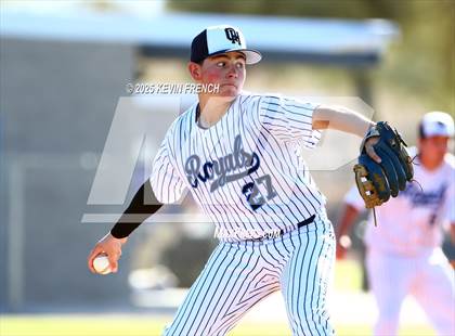 Thumbnail 2 in Quartz Hill vs. New Trier (Coach Bob Invitational) photogallery.