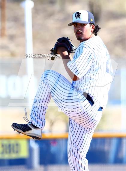 Thumbnail 2 in Quartz Hill vs. New Trier (Coach Bob Invitational) photogallery.