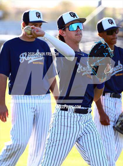 Thumbnail 2 in Quartz Hill vs. New Trier (Coach Bob Invitational) photogallery.