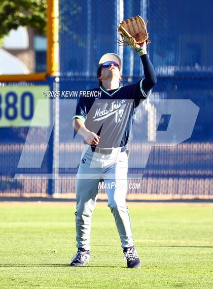 Thumbnail 3 in Quartz Hill vs. New Trier (Coach Bob Invitational) photogallery.