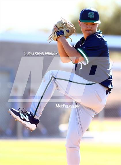 Thumbnail 2 in Quartz Hill vs. New Trier (Coach Bob Invitational) photogallery.