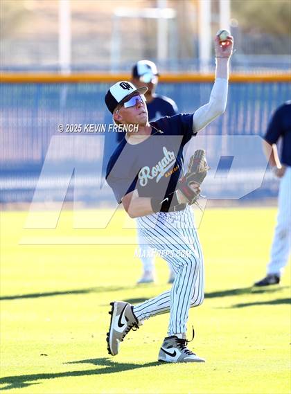 Thumbnail 1 in Quartz Hill vs. New Trier (Coach Bob Invitational) photogallery.