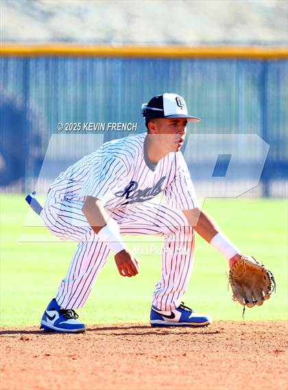 Thumbnail 3 in Quartz Hill vs. New Trier (Coach Bob Invitational) photogallery.